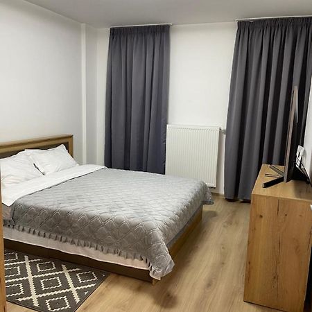 Mb Apartments 2 Брашов Екстериор снимка