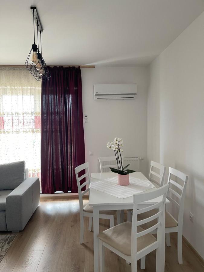 Mb Apartments 2 Брашов Екстериор снимка