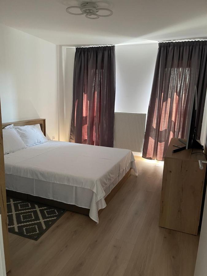 Mb Apartments 2 Брашов Екстериор снимка